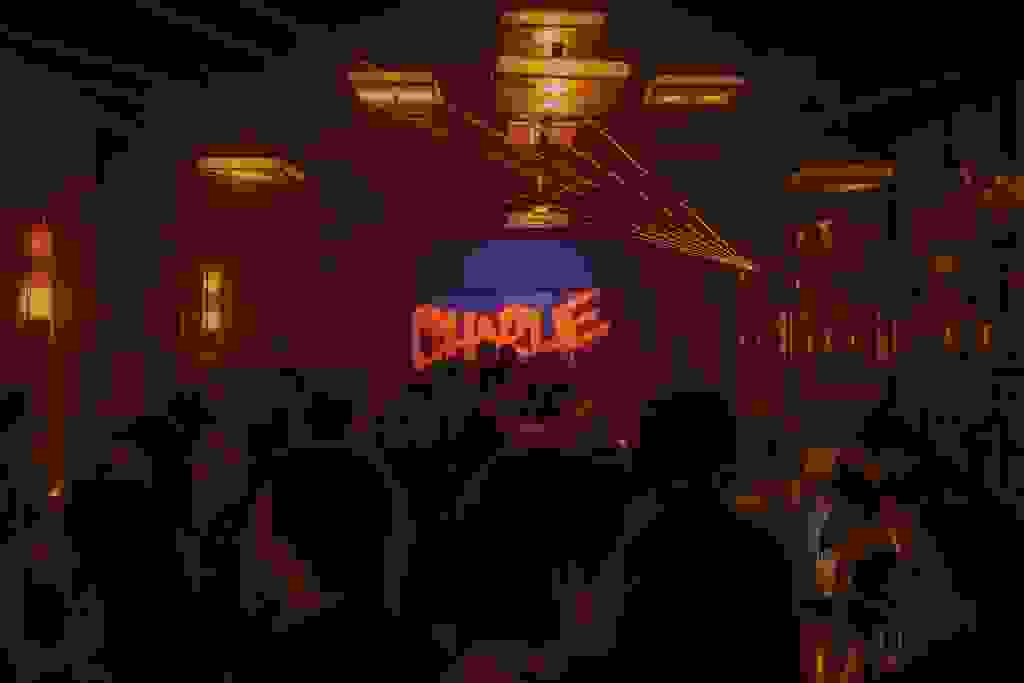 Charlie Bar